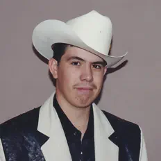 Listen to El Halcon de la Sierra, watch music videos, read bio, see tour dates & more!