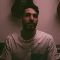 Alessandro Cortés सुनें, म्यूज़िक वीडियो देखें, बायो पढ़ें, दौरे की तारीखें और बहुत कुछ देखें!