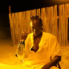 Ouça Musa Dan, assista a videoclipes, leia a biografia, veja as datas das turnês e mais!