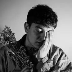 收听 Shahin、观看音乐视频、阅读小传、查看巡演日期等 ！