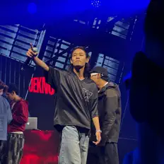 Dengarkan Caoiss, tonton video musik, baca bio, lihat tanggal tur & lainnya!