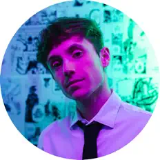 Taki을(를) 듣고, 뮤직 비디오를 보고, 약력을 읽고, 투어 일정 등을 확인하세요!