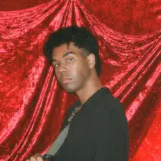 Escucha a Dallas Oshae, mira videos musicales, lee su biografía, consulta las fechas de las gira y más.