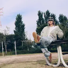 한지원을(를) 듣고, 뮤직 비디오를 보고, 약력을 읽고, 투어 일정 등을 확인하세요!