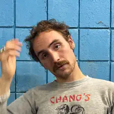 Ascolta Jasper Typical, guarda video musicali, leggi la biografia, vedi le date del tour & altro!