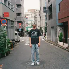 Joe Noraを聴いたり、ミュージックビデオを鑑賞したり、経歴やツアー日程などを確認したりしましょう！