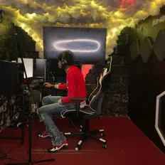Dengarkan Litty Kavinci, tonton video musik, baca bio, lihat tanggal tur & lainnya!