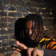 Ascolta Chris Honor, guarda video musicali, leggi la biografia, vedi le date del tour & altro!