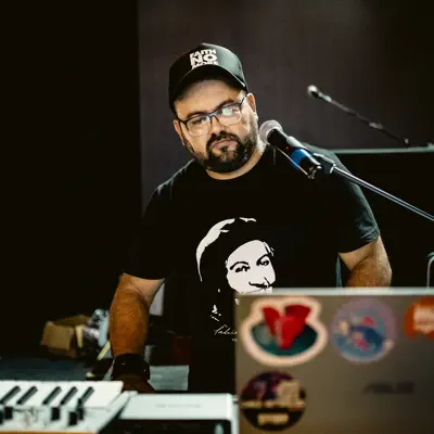 Listen to Oscar Hauyon, watch music videos, read bio, see tour dates & more!