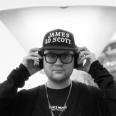 Escucha a James Lo Scott, mira vídeos musicales, lee la biografía, consulta fechas de giras y mucho más.