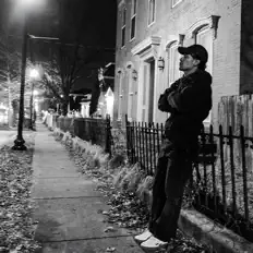 收听 Vicsoul、观看音乐视频、阅读小传、查看巡演日期等 ！