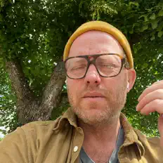 收听 Nils Holst、观看音乐视频、阅读小传、查看巡演日期等 ！