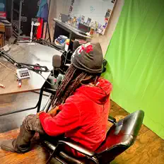 Posłuchaj wykonawcy BigDollas, obejrzyj teledyski, przeczytaj biografię, zobacz daty tras koncertowych i nie tylko!