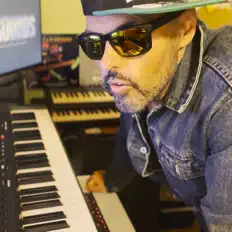 Listen to Mflex Sounds, watch music videos, read bio, see tour dates & more!