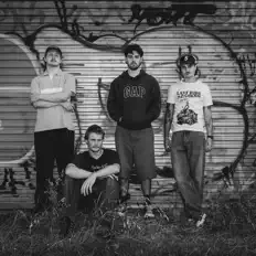 Tallulah을(를) 듣고, 뮤직 비디오를 보고, 약력을 읽고, 투어 일정 등을 확인하세요!