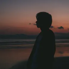 Listen to ヒルマ, watch music videos, read bio, see tour dates & more!