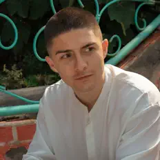 Listen to Alex Ponce, watch music videos, read bio, see tour dates & more!