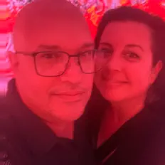 Dengarkan Cozrie, tonton video musik, baca bio, lihat tanggal tur & lainnya!