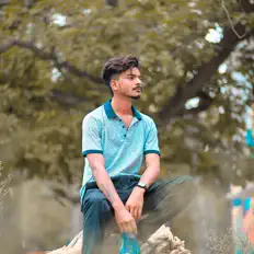 Escucha a Divyam Agarwal, mira videos musicales, lee su biografía, consulta las fechas de las gira y más.