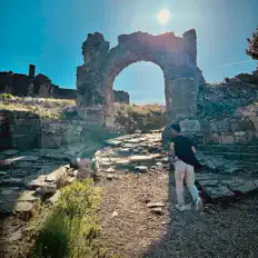 Ascolta Sefa Hancıoğlu, guarda video musicali, leggi la biografia, vedi le date del tour & altro!