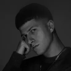 Dengarkan Gary Arena, tonton video musik, baca bio, lihat tanggal tur & lainnya!