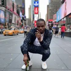 聆聽 Chopstreet Music、觀看音樂影片、閱讀小傳、查看巡演日期等！