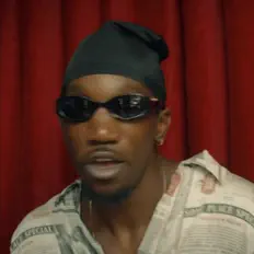 Écoutez Miles from Kinshasa, regardez des vidéoclips, lisez la biographie, consultez les dates de tournée et plus encore !