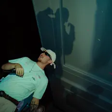 Escucha a GHaBoSS, mira videos musicales, lee su biografía, consulta las fechas de las gira y más.