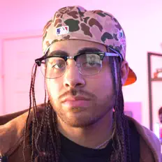 Posłuchaj wykonawcy Ashamad, obejrzyj teledyski, przeczytaj biografię, zobacz daty tras koncertowych i nie tylko!