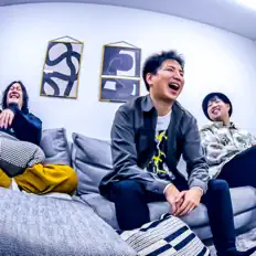 Dengarkan AZA, tonton video musik, baca bio, lihat tanggal tur & lainnya!