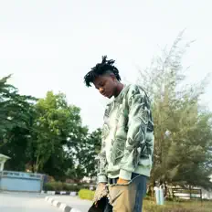 Posłuchaj wykonawcy Sheezzy Raww, obejrzyj teledyski, przeczytaj biografię, zobacz daty tras koncertowych i nie tylko!