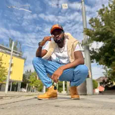 Listen to MaCaNdra, watch music videos, read bio, see tour dates & more!