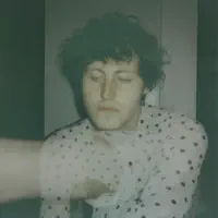 Posłuchaj wykonawcy undefined, obejrzyj teledyski, przeczytaj biografię, zobacz daty tras koncertowych i nie tylko!