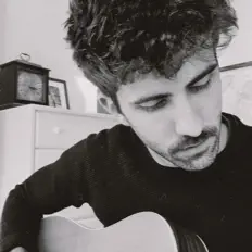 聆聽 Matt Skerk、觀看音樂影片、閱讀小傳、查看巡演日期等！