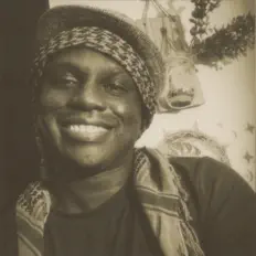 Ακούστε περιεχόμενο από Heistheartist, παρακολουθήστε μουσικά βίντεο, διαβάστε το βιογραφικό, δείτε ημερομηνίες περιοδείας, και πολλά ακόμη!