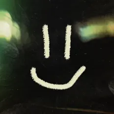 Escucha a Quei, mira vídeos musicales, lee la biografía, consulta fechas de giras y mucho más.