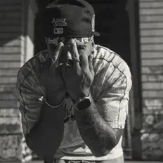 Ouça Solo Jones, assista a videoclipes, leia a biografia, veja as datas das turnês e mais!