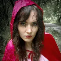 Ouve undefined, vê vídeos de música, lê a biografia, vê as datas da digressão e muito mais!