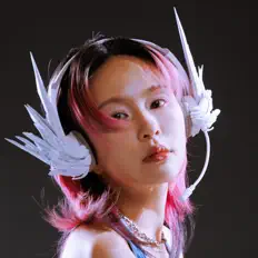 Ascolta Karen Kong, guarda video musicali, leggi la biografia, vedi le date del tour & altro!