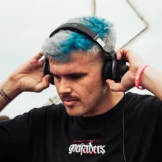 Hör dir GNS an, schau dir Musikvideos an, lies die Biografie, finde Tourdaten und mehr!