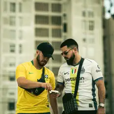 Franz을(를) 듣고, 뮤직 비디오를 보고, 약력을 읽고, 투어 일정 등을 확인하세요!