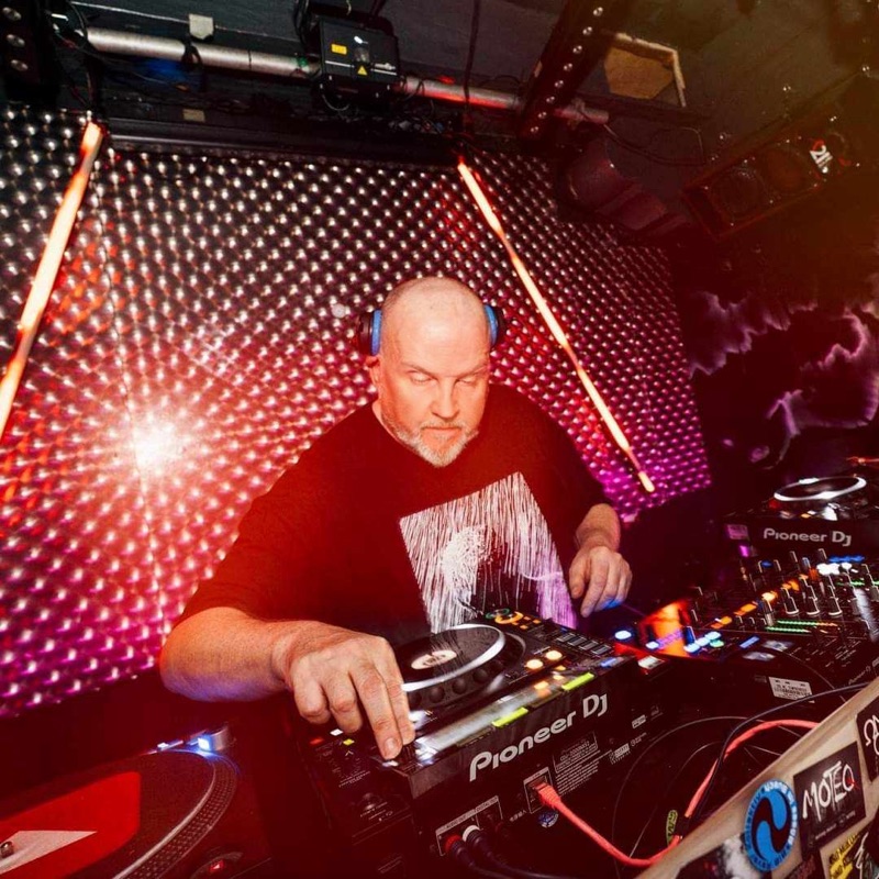 Talla 2XLC & Clara Yates - Somewhere Over the Rainbow (Extended Mix)