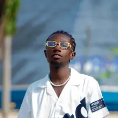 Hör dir Kobby Prince an, schau dir Musikvideos an, lies die Biografie, finde Tourdaten und mehr!