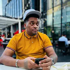 Ouça Snake Tha Great, assista a videoclipes, leia a biografia, veja as datas das turnês e mais!