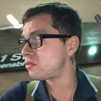 undefined을(를) 듣고, 뮤직 비디오를 보고, 약력을 읽고, 투어 일정 등을 확인하세요!