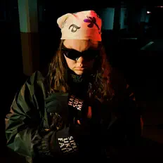 Kay Faithを聴いたり、ミュージックビデオを鑑賞したり、経歴やツアー日程などを確認したりしましょう！