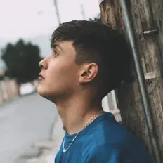 Robert Avilez dinle, müzik videolarını izle, biyografisini oku, tur tarihlerini ve daha fazlasını gör!