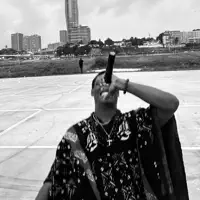 Escucha a undefined, mira vídeos musicales, lee la biografía, consulta fechas de giras y mucho más.