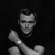 Écoutez Janek Gwizdala, regardez des vidéoclips, lisez la biographie, consultez les dates de tournée et plus encore !