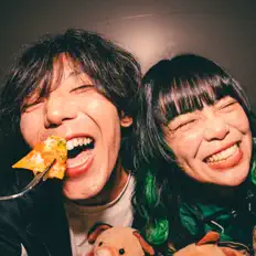 收听 Seskimo、观看音乐视频、阅读小传、查看巡演日期等 ！